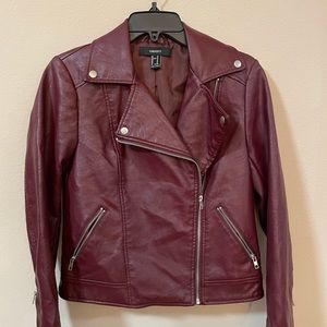 MAROON LEATHER JACKET LIKE NEW ABSOLUTELY GORGEOUS FRONT OPEN WITH ZIPPER